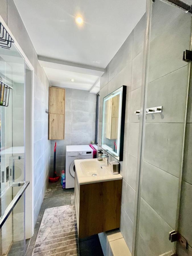 Luxury Modern Apartment - Excellent Location 50M From The Beach, Restaurants, Bars, Shops Flic-en-Flacq Екстериор снимка